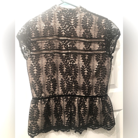 Black and cream dressy top with lace detailing, size L - Picture 2 of 6